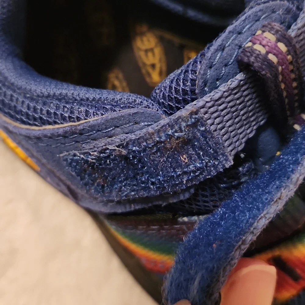 Keen Toddler Blue and Rainbow Sandals Size 7 - Picture 10 of 10